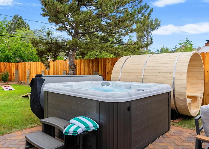 New Spacious Hot Tubsaunacold Plunge Ferienhaus